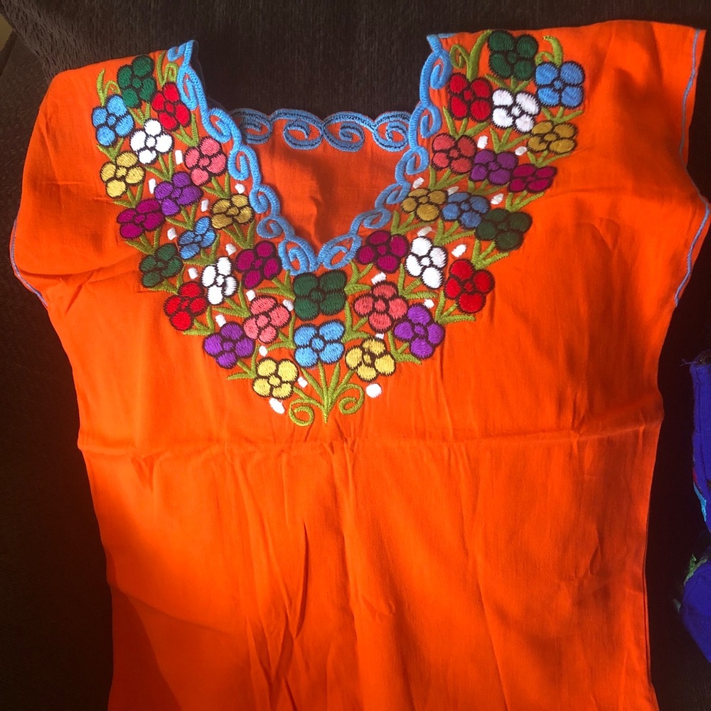 Blouses,handbags,shoes,men’s shirts and kids cloth